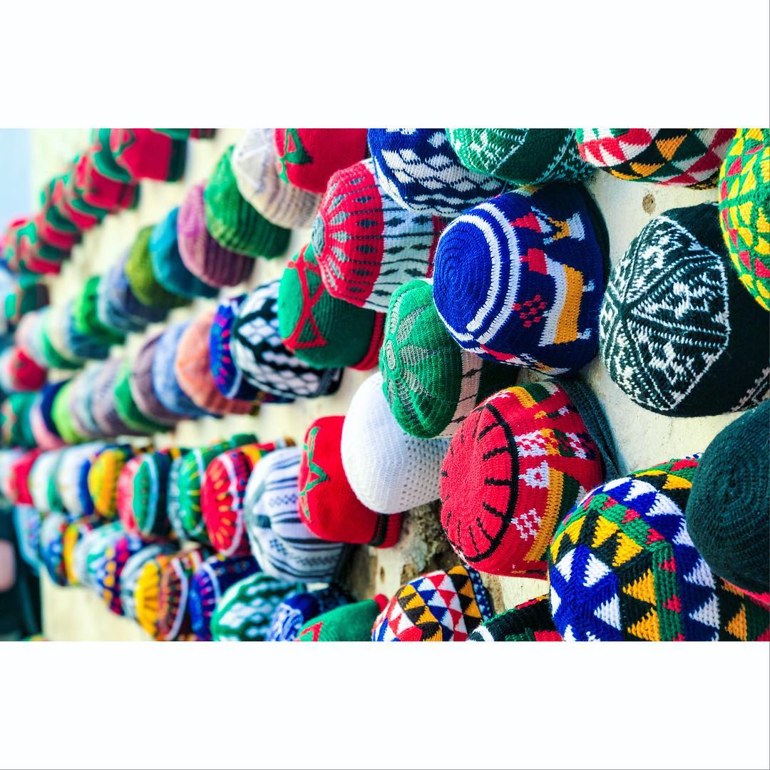 Didn't get one as I committed to a pair of baggy pants and shirt but the traditional #hats in #morocco are pretty colourful to say the least. #festive #traveldairies #travelphotography #backpacking #trip #wanderlust #nature #freedom #adventure #bucketlist #picoftheday #explorer #discover #explore #travel #mattarthurcreations